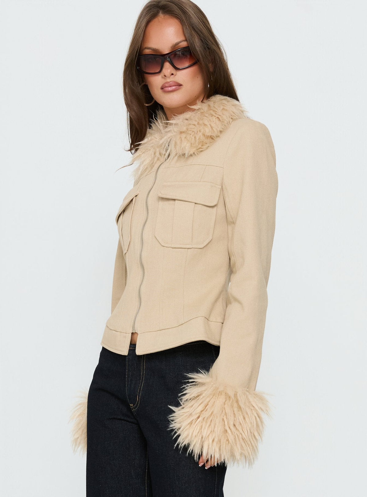 Nindie Faux Fur Kontrastjacke Hellbraun