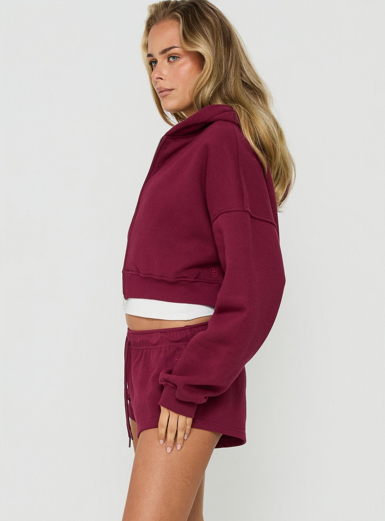 Quinncy Low Rise Sweat Shorts Cherry
