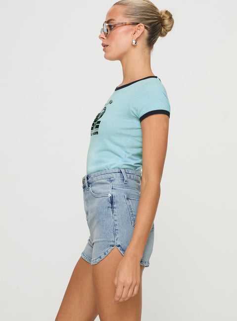 side view of model wearing Princess Polly Richardsons Denim Shorts Light Blue Wash High Waisted Shorts 
