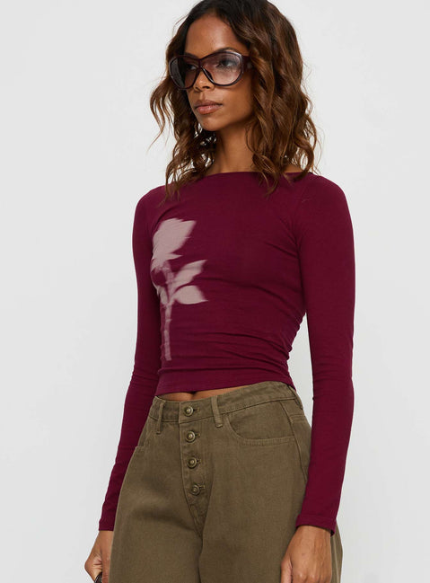Amabon Top Burgundy Blurred Rose