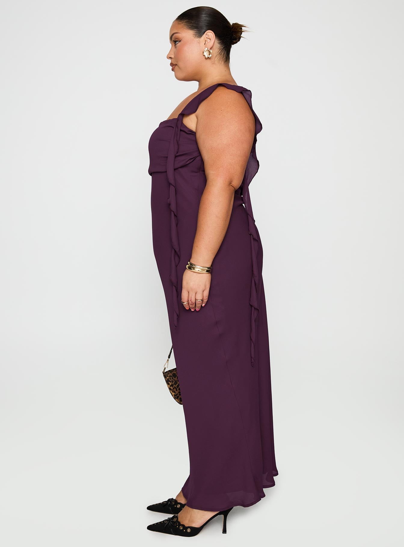side view of model wearing Princess Polly Lanai Maxi Dress Plum Curve Square Neck 
