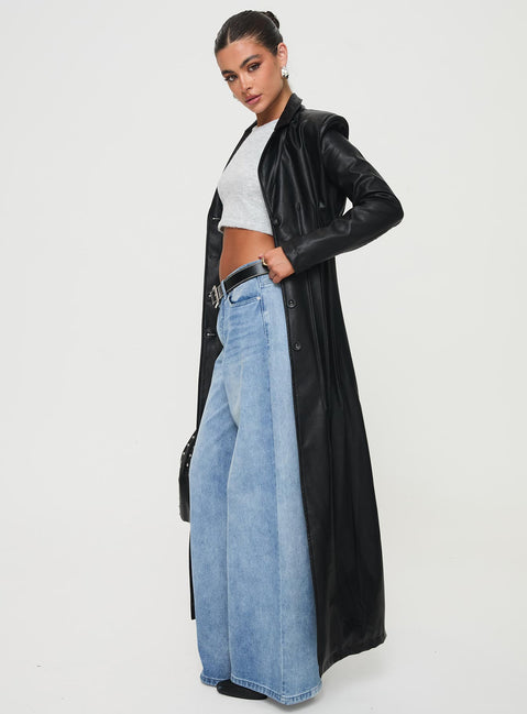 <ul> <li>Faux leather coat</li> <li>Lapel collar, button fastening down front, shoulder pads</li> </ul>