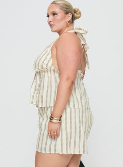 Princess Polly Curve  Striped linen set Halter neck top, tie fastening, elasticated band under bust, v-neckline High-rise shorts, elasticated waistband, twin hip pocket Non-stretch material, partially lined  Princess Polly Lower Impact