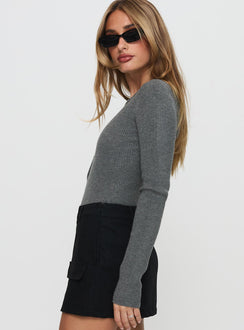 side view of model wearing Princess Polly Kerra Long Sleeve Bodysuit Charcoal Full Sleeves 