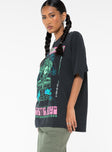 Oversized graphic tee Drop shoulder Good stretch, unlined 