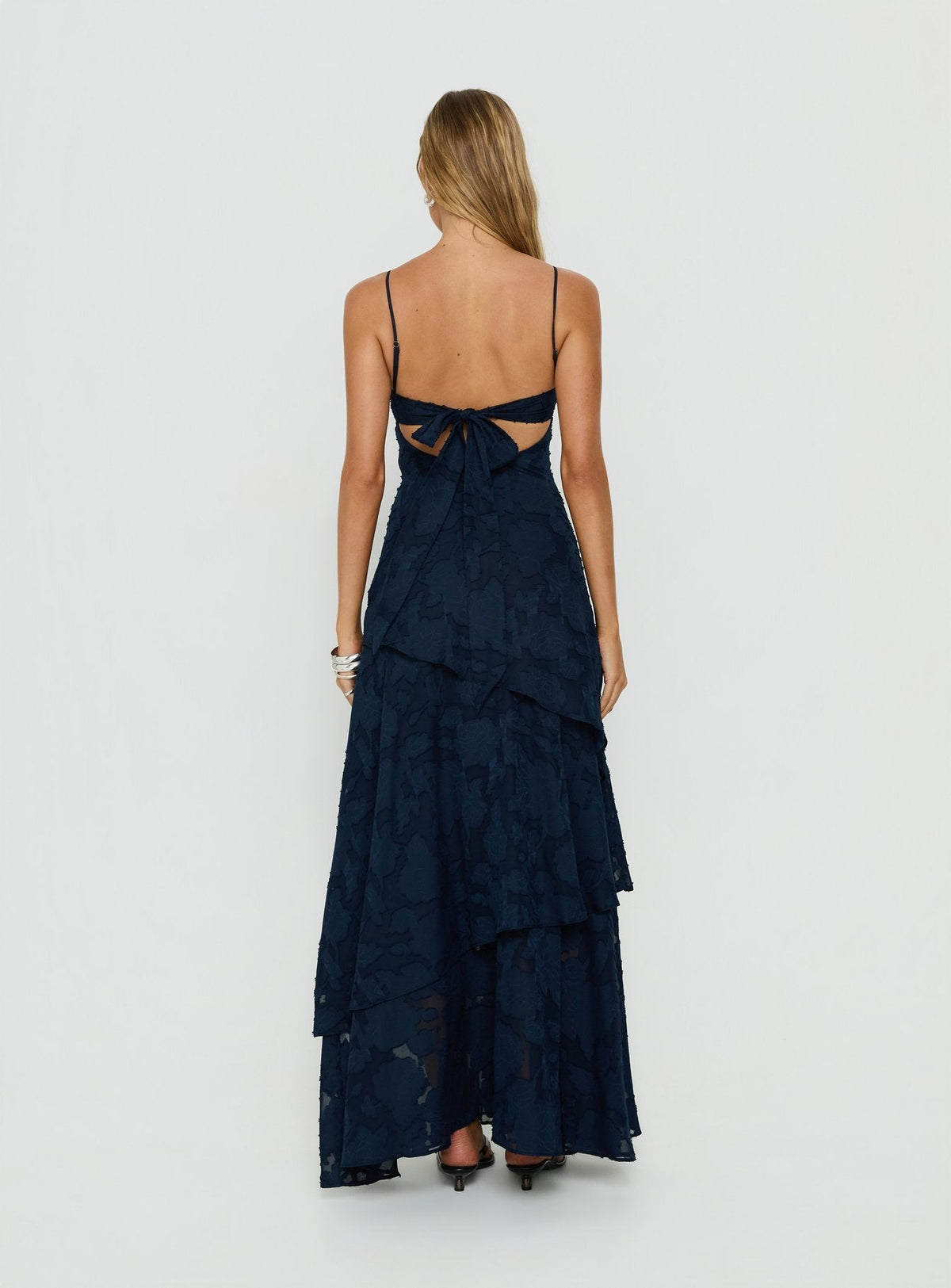 Lyricah Maxikleid mit Stufenrock und Bindebändern im Rücken, Navy