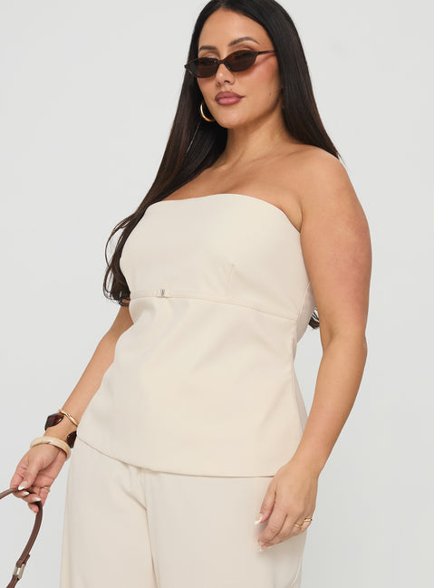Irresistible Strapless Top Cream Curve