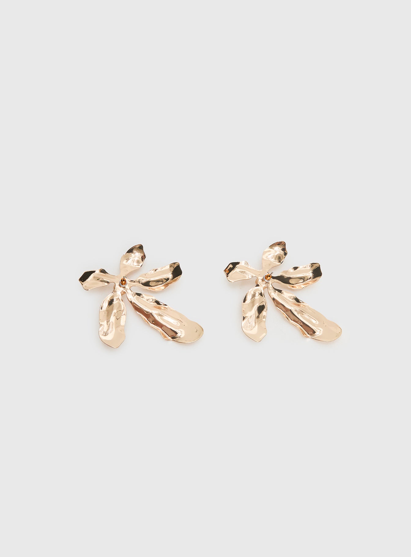 Love Is Free Flower Earrings Gold