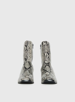 Therapy Shade Boots Black / White Snake