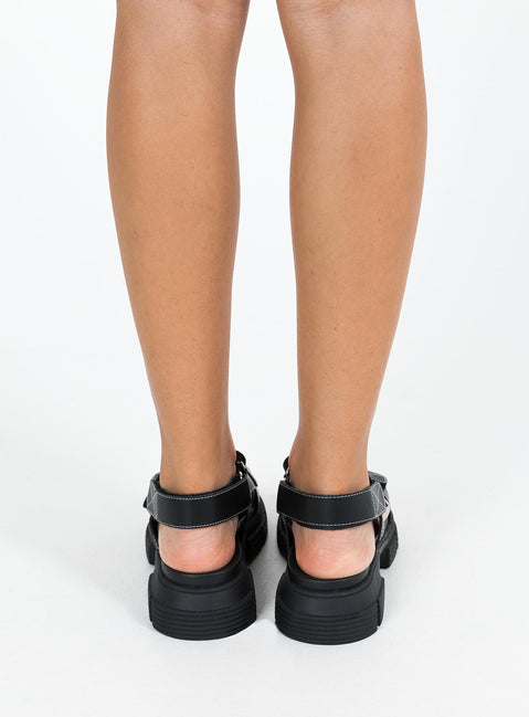 Sandals Faux leather material Twin velcro upper Ankle strap with velcro fastening Chunky treaded sole