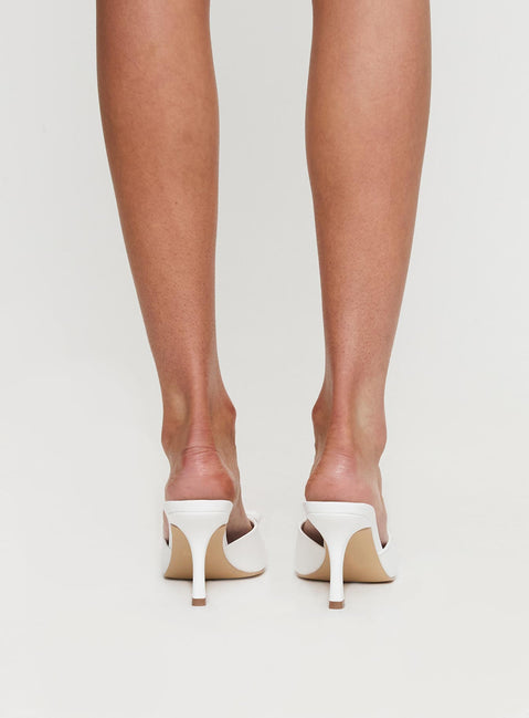 Amorete Heels White