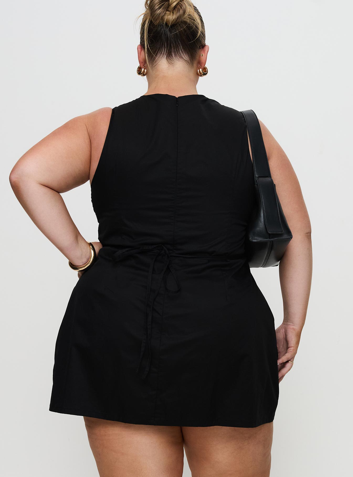 Yumiko Romper Black Curve