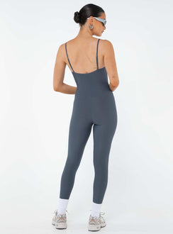 Jumpsuit Ribbed material Scooped neckline Adjustable shoulder straps Good stretch Unlined 