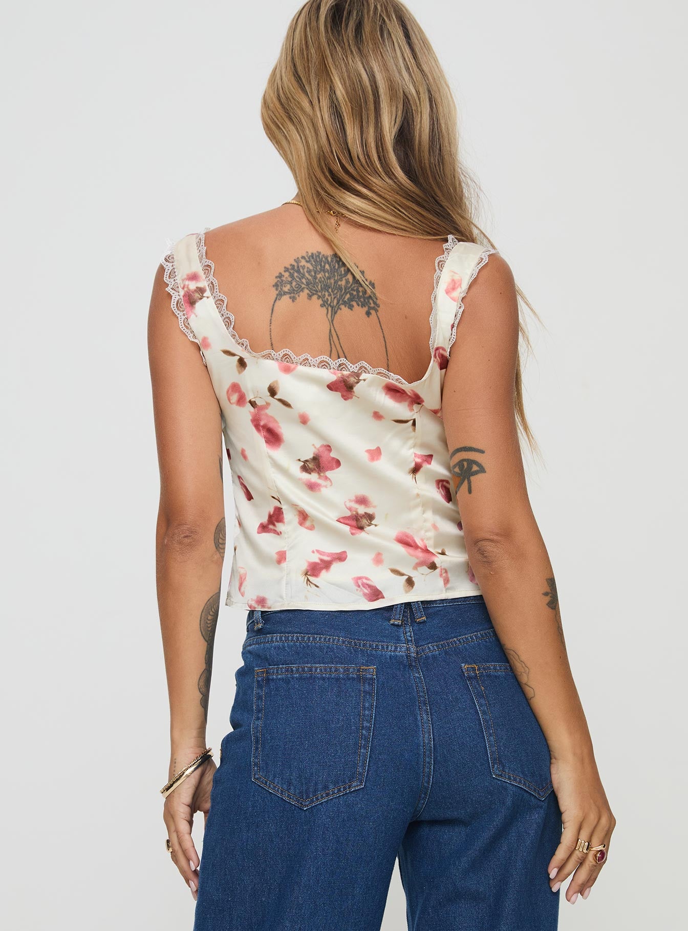 back view of model wearing Princess Polly Lemon Tree Top White / Pink Sleeveless Sweetheart 