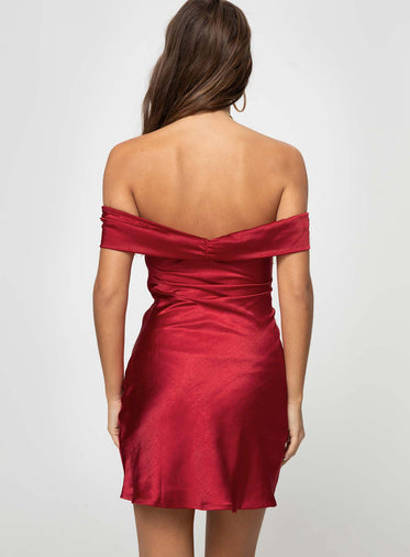 green emerald velvet dress Red Short Graduation Dresses Sweetheart High Low Prom Dress DTH305 –  DressTok.co.uk