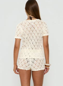 Sun Still Shines Crochet Set White Tall