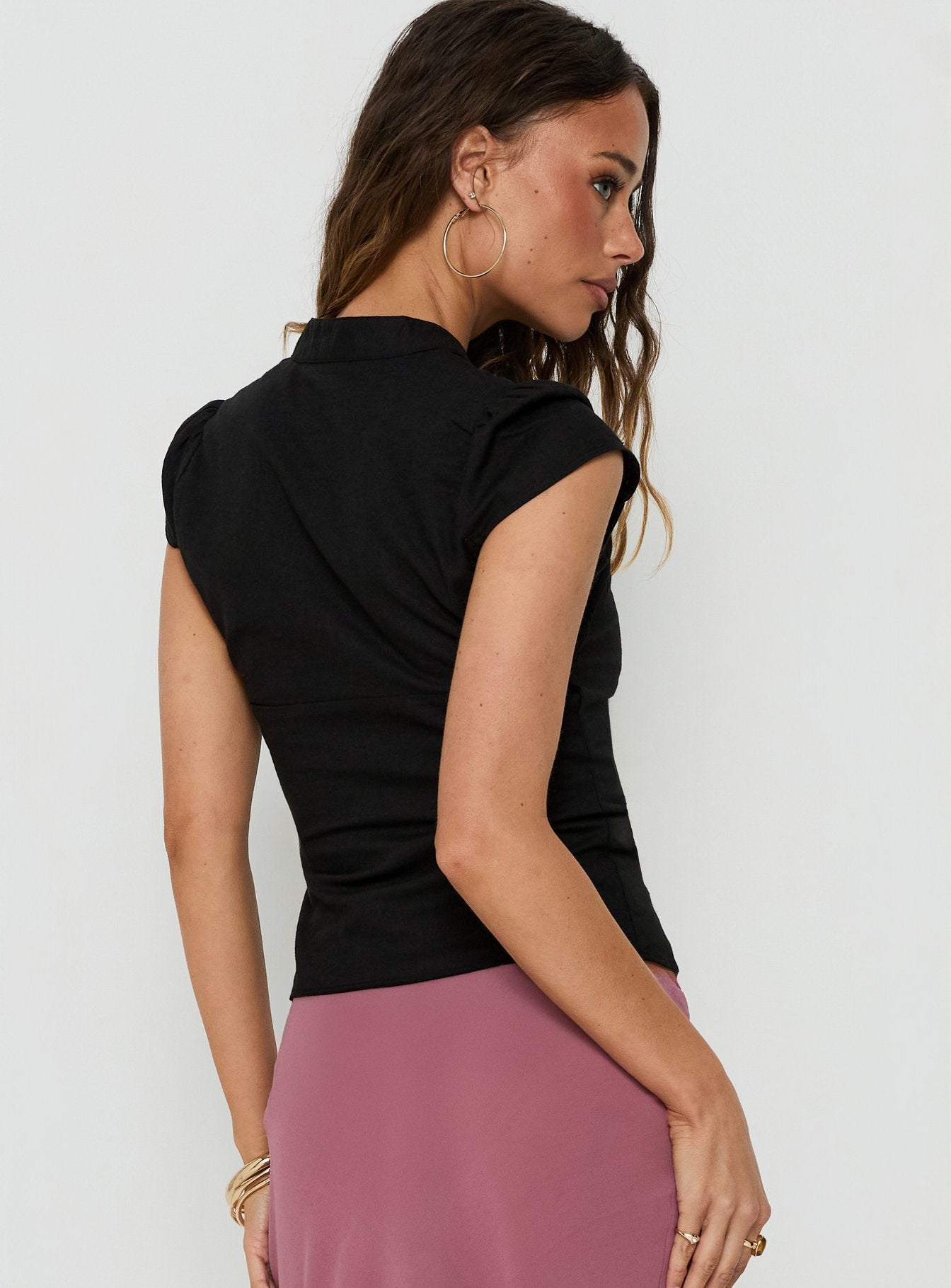 Ellisea Cap Sleeve Top mit Bindedetail Schwarz