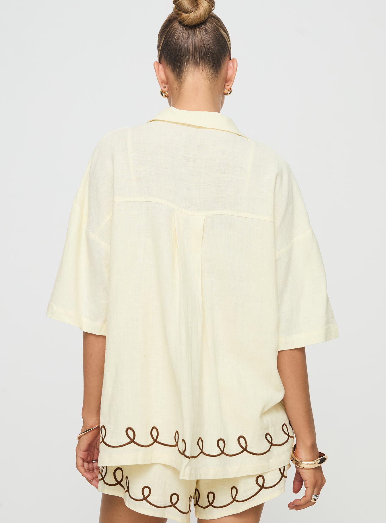 back view of model wearing Princess Polly Jamari Linen Blend Shirt Cream / Brown Half Sleeves V-Neck 