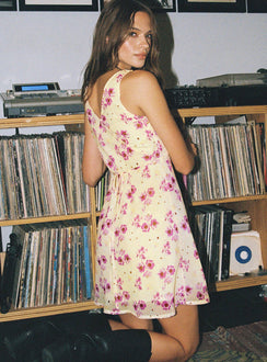 Front view of model wearing  front Princess Polly Scoop Neck Scoop Neck Scoop Neck  Nellie Mini Dress Yellow Floral Tall