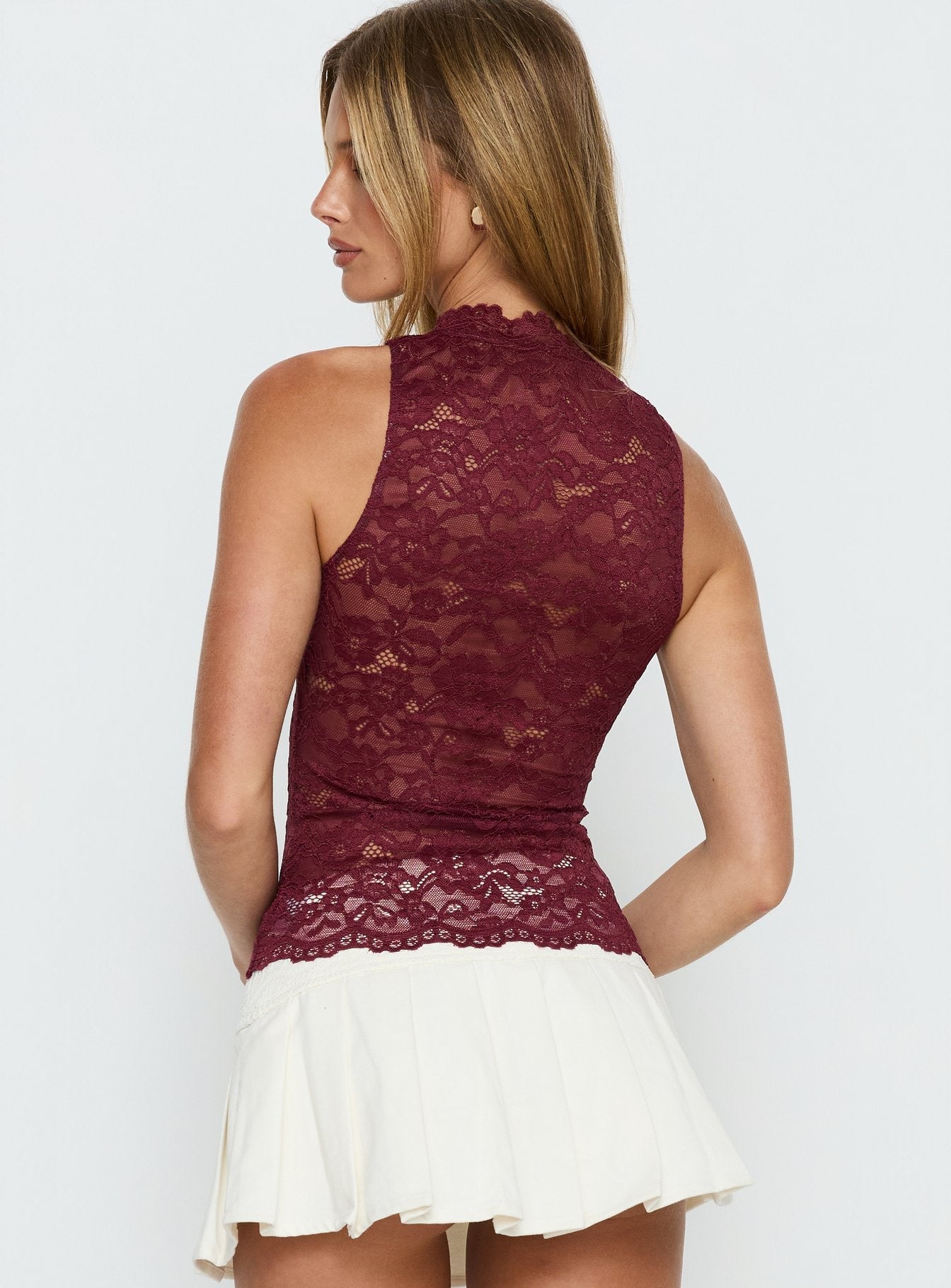 Quinbie Lace Sleeveless Top Burgundy