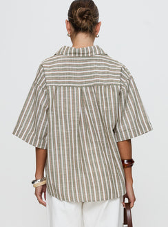 back view of model wearing Princess Polly Qualley Top Multi Half Sleeves V-Neck 