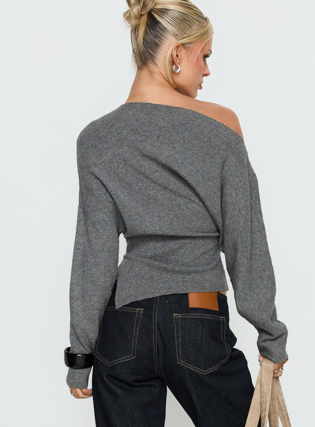 Kaelith Off-Shoulder Strickpullover Dunkelgrau