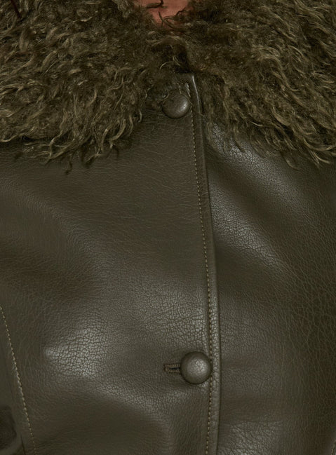 Zevvy Faux Fur Collared Jacket Green