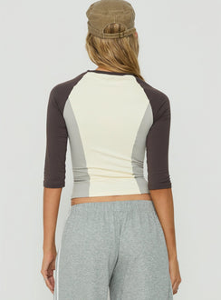 Daily Define 3/4 Sleeve Raglan Tee Multi