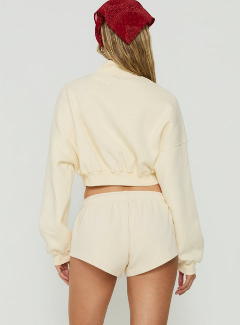 Quinncy Low Rise Sweat Shorts Cream
