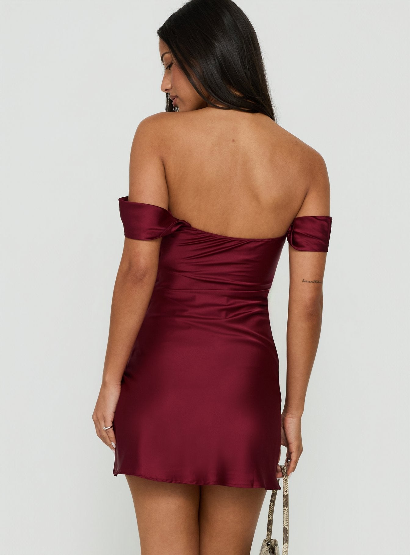 Zabbarra Off-Shoulder Minikleid Burgunderrot