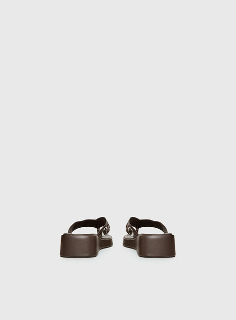 Paislee Sandalen mit Nieten in Braun