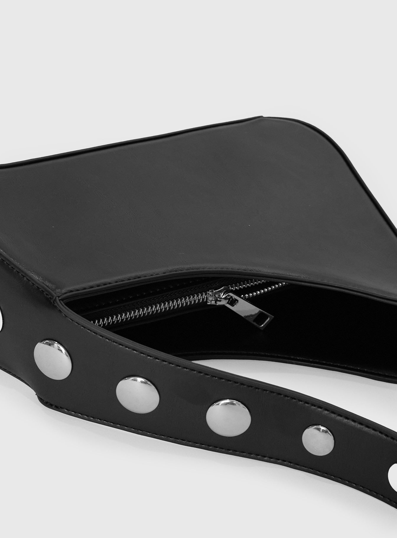 Popular Slanted Shoulder Bag Black