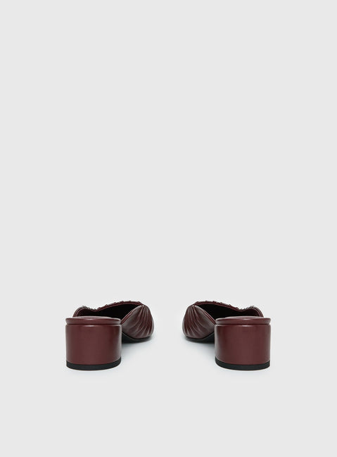 Larietta Ballet Heels Burgundy