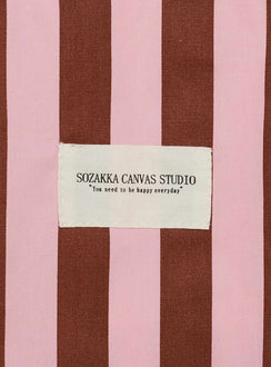 Striped tote bag Fixed straps, internal pocket, boning structure Good stretch, unlined 