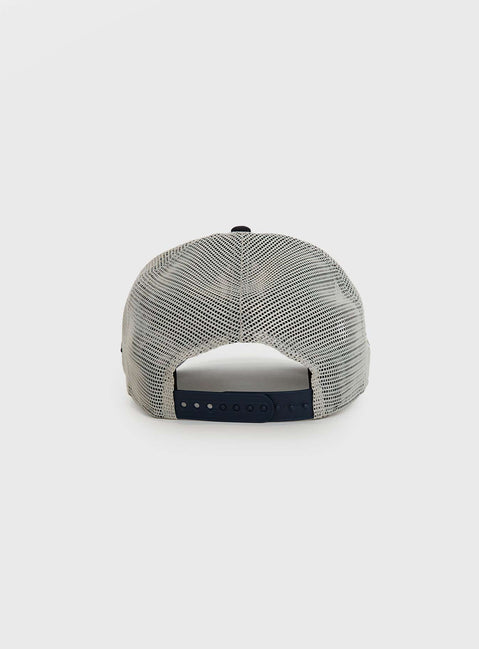 Ny Yankees 9Twenty Trucker Hat Navy