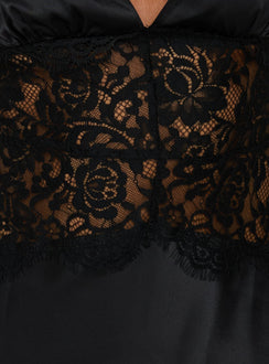 Klairee Lace Maxi Dress Black