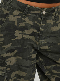 Hudsen Longline Cargo Shorts Camo