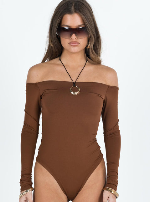 front view of model wearing Princess Polly Randee Long Sleeve Bodysuit Brown Full Sleeves straight 