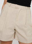 Birchfield Shorts Beige