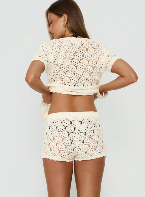 Sun Still Shines Crochet Set White Tall
