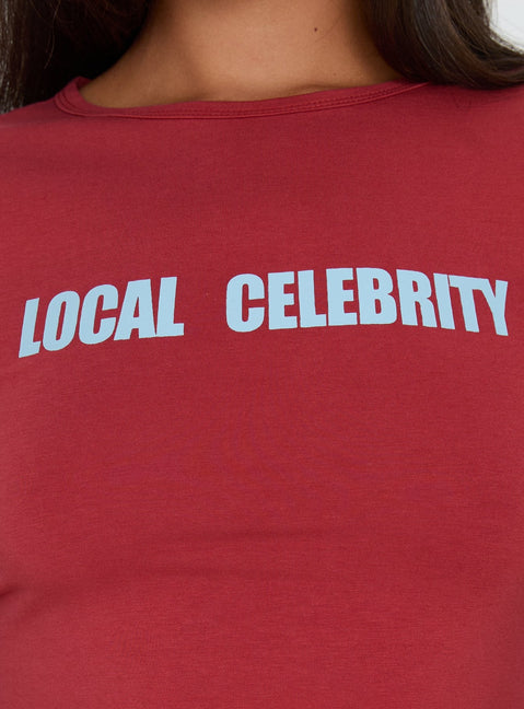 Local Celebrity Graphic Top Washed Red