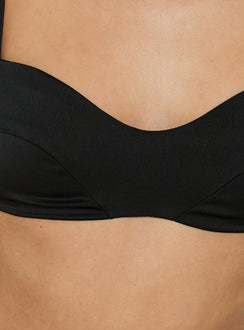 Edeniah Satin Micro Crop Top Schwarz
