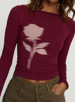 Amabon Top Burgundy Blurred Rose