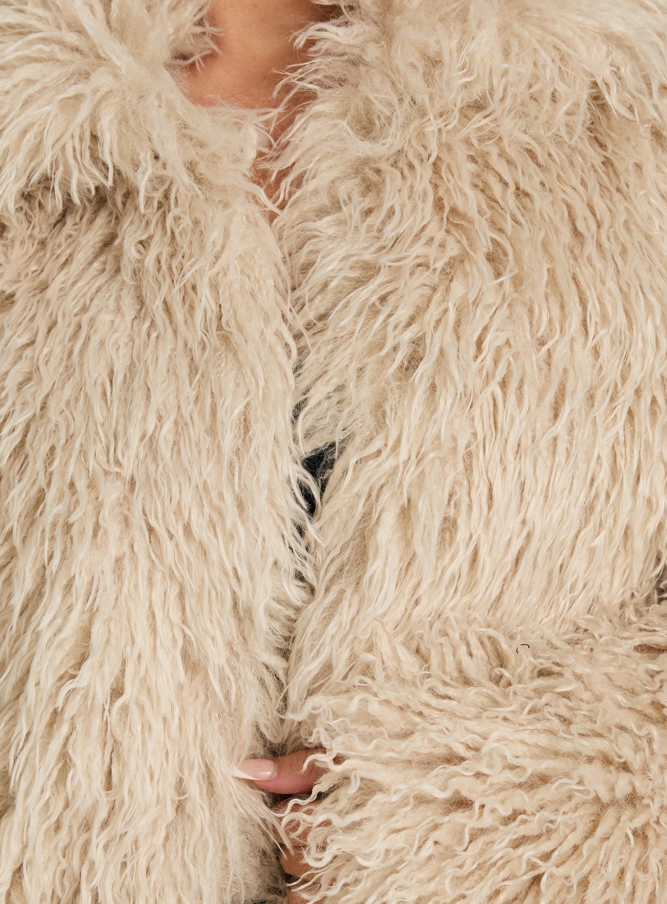 Kaiero Oversized Faux Fur Shag Jacket Cream