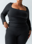 Thriving Activewear Top Black Curve