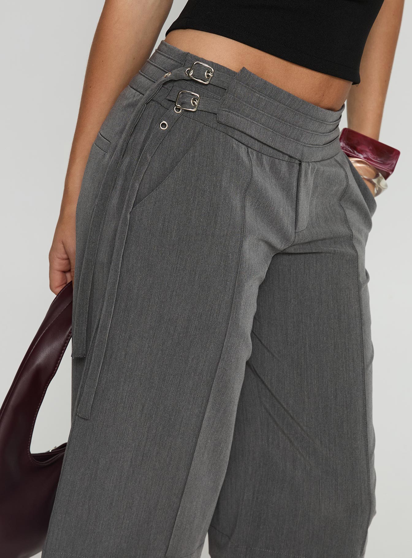 Rakelle 3/4 Tailored Shorts Dark Grey