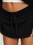 Down Low Fleece Skort Black