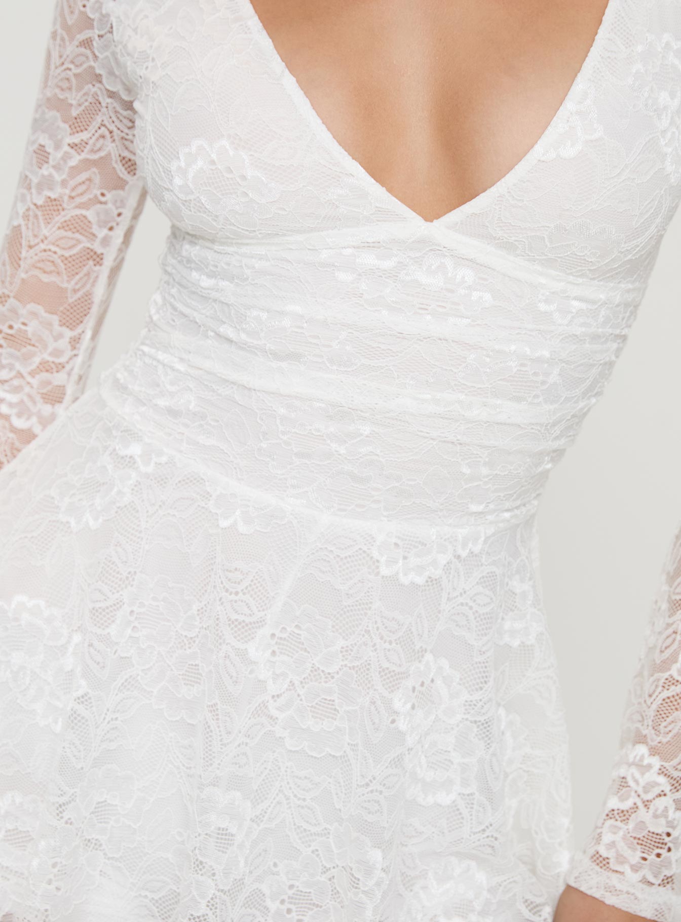 Nautia Lace Long Sleeve Romper White