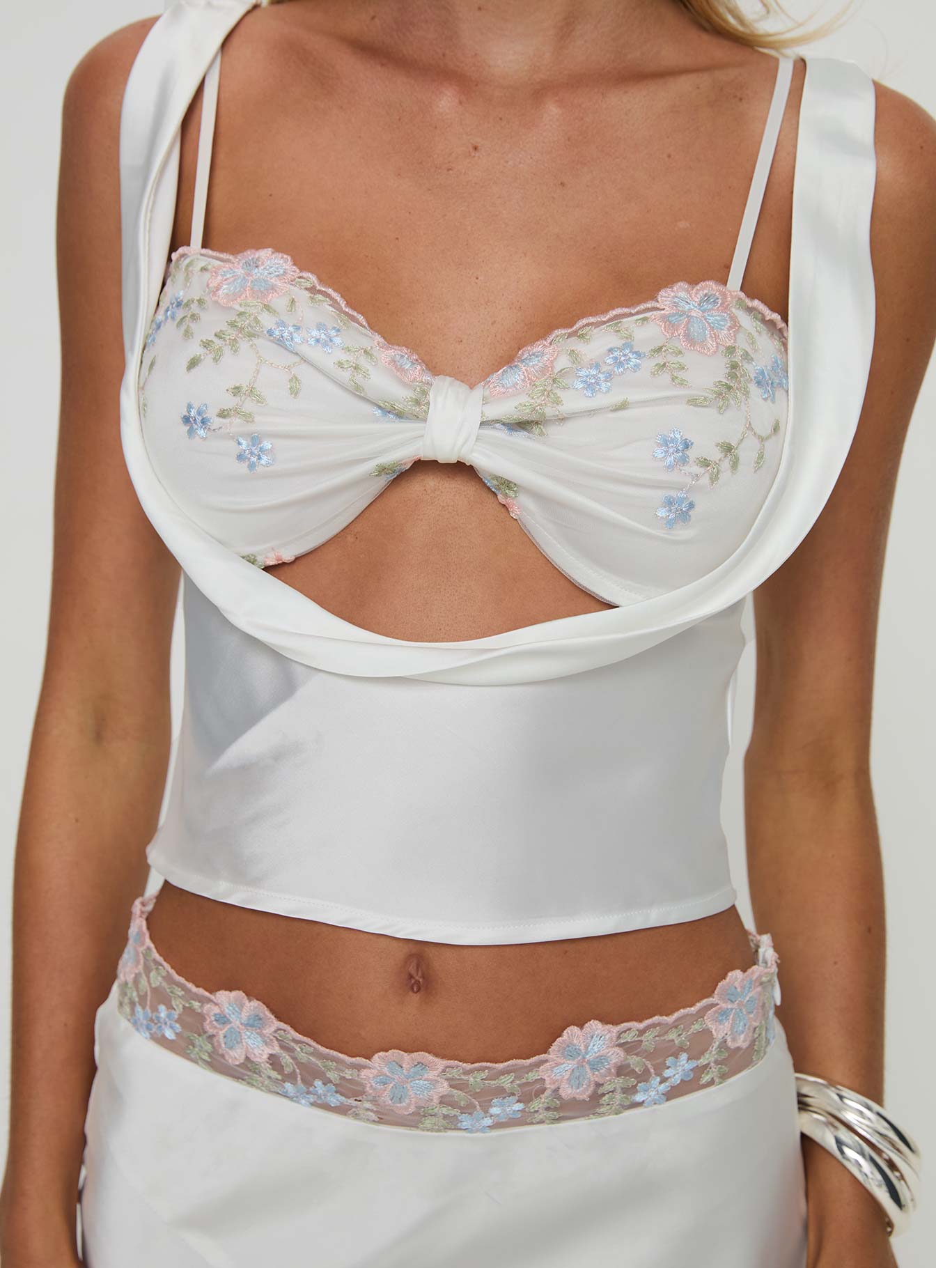 Matching set Silk material look, floral lace detail on bust & waistline, adjustable straps, cowl neckline, invisible zip fastening  Non-stretch material, fully lined  Cold gentle machine wash 