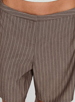 Sarun Short Pinstripe Brown